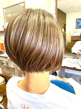 ヘアーピース(Hair Peace) 前下がりショートボブ