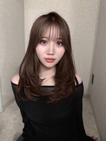 天神美容室 ミディアムレイヤー×透明感ブラウン