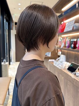 ジアン バイ ミルボン 西宮ガーデンズプラス(GIEN by milbon) ショートカット/丸みショート/大人可愛い/柔らか質感/上品/艶髪