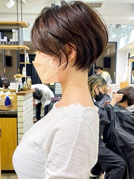 バンプ ギンザ(BUMP GINZA) 30代40代50代絶壁解消ひし形白髪ぼかし大人ショートボブ【猪狩】