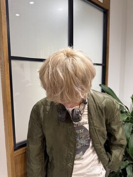 サロン ド ソーホー 蕨(Salon de SOHO) メンズのハイトーンカラー♪