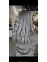 キング 心斎橋店(K!ng)&nbsp;ハイライトカラーミルクティーベージュレイヤーカット
