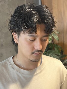 エリマ 武蔵小杉(elima) 武蔵小杉ビジネスヘア緩めシャドウフェザーパーマセンターパート