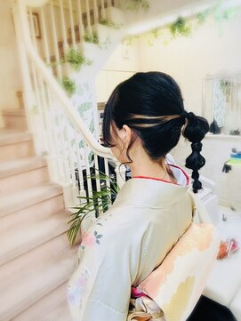 美容室 ティンカーベル 編みおろしヘア