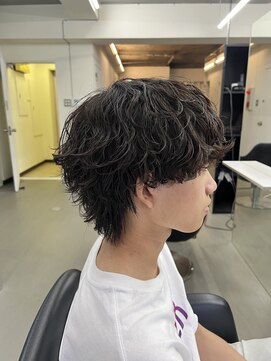 プルーブトウキョウ 渋谷(PROVE TOKYO) 爽やか無造作波巻きパーマ メンズマッシュウルフ