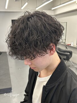 アンドメゾンオム(&Maison. homme) センターパート/ニュアンスパーマ/毛流れパーマ/波巻きパーマ