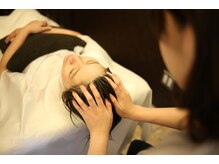 ヘッドスパ：日頃のお疲れやかみのエイジングケアにアロマクイックスパを