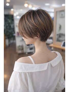 フルール(fleur) ナチュラルハイライトショート