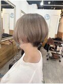 【シルバーミルクティー/刈り上げスタイル】