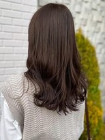 アヴァンセ サニー美容室&nbsp;アッシュカラー オリーブベージュ 艶髪 髪質改善 ゆる巻き