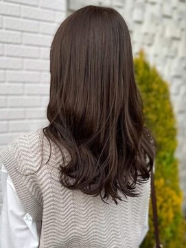 アヴァンセ サニー美容室 アッシュカラー オリーブベージュ 艶髪 髪質改善 ゆる巻き