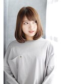 厚め前髪のワンカールボブスタイル