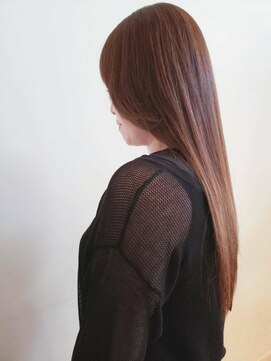 トップヘアー ガーデンヴィラ 安城(Garden Villa) 大人女性のための艶々ストレート/レイヤーロング