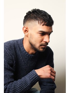 メリケンバーバーショップ フクオカ(MERICAN BARBERSHOP FUK) スキンフェードツイストスパイラルセンターパートサイドパート18