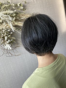 リリー(Lily) ショートカット