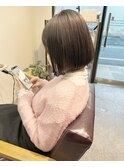 前下がりボブ×グレージュ