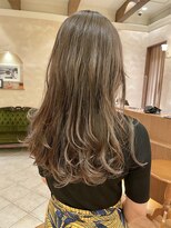 ビュートリアム265(BEAUTRIUM 265) 大人かわいいロングレイヤーシークレットハイライト20代30代40代