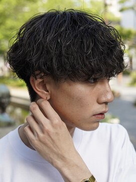 フィフス 栄(fifth) 再現性高い波巻きスパイラルパーマ×刈り上げマッシュ