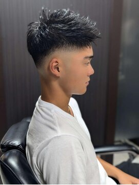 バーバーバー 都賀(BARBER-BAR) ブロックスキンフェードショート【メンズカット】