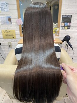 ルアナ(Luana)の写真/ナチュラルストレートが自慢☆一人ひとり違うクセを見極め憧れのストレートヘアに♪