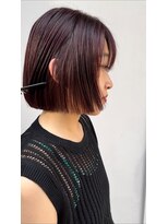 スタン 渋谷(Stam)&nbsp;ワインレッドハイトーンウルフレイヤーボブブリーチカラー渋谷