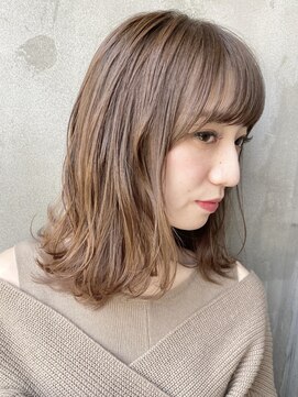 ローリー(Rowlly) #ミディアム#レイヤー#切りっぱなし#ボブ#