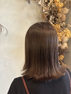 ヒトイロ(hitoiro) 艶々くすみベージュ