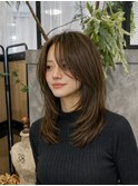 前髪なし艶髪ミディ × レイヤーカット