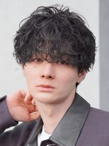 バイフィフス 原宿/表参道(by fifth)&nbsp;緩め波巻きスパイラルパーマシャドウパーマメンズセンターパート
