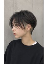 エヌア(ENURE) ショートのインナーカラーが可愛い◎