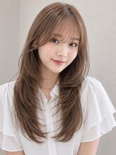 オンフ(ONFFO)&nbsp;ミルクティーアッシュ ロングレイヤー ハイレイヤー 20代