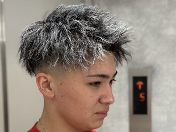レイズ 名古屋駅(RAYS)の写真/学生から社会人まで幅広くご好評のメンズカットなら◎  ラウンドマッシュやセンターパートルーズショート！