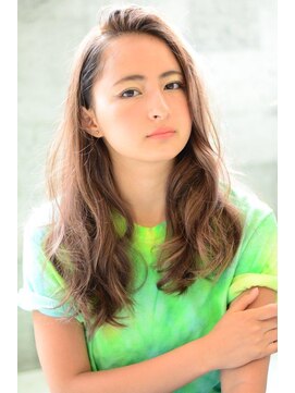 アリー 原宿 表参道(ALLY) [ALLY阿部]人気のアッシュベージュ×ハイライト