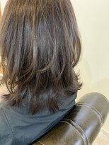 【重山】オリーブベージュくびれ外ハネお客様スタイル