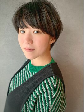 イトシテ ハイライトカラー×マッシュショート【担当　ジントモヒト】