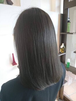 ヴォスヘアー カマクラ(Vos hair kamakura)の写真/【毛髪改善トリートメント】一度のトリートメントで一か月以上つやつやさらさら感が楽しめます。