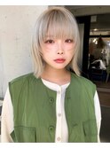 フェイスレイヤー/ハイトーン/ホワイトベージュ/外ハネボブ