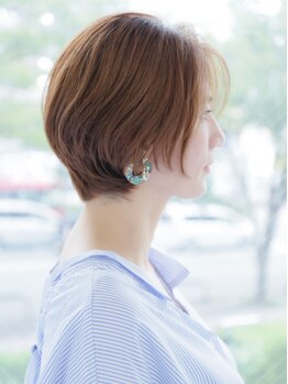 ヘアーアンドビューティーベリー(hair&beauty Very)の写真/【女性らしいショート】丸みのあるカットでシルエットが綺麗に見える！カラー×ばっさりカットが人気！