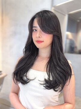 リール 銀座(R'EEL) 【柔らか韓国風くびれレイヤー style】