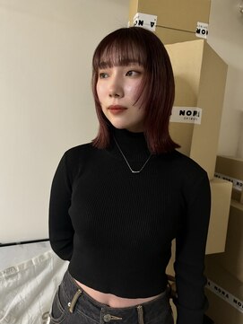 ノラ シブヤ(NORA) 姫カット/デザインカラー/ワインレッド