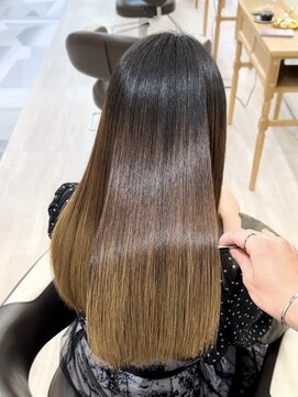 アールオー(Ro) ブリーチ履歴　髪質改善縮毛矯正 縮毛矯正/髪質改善