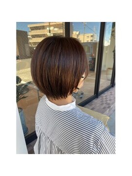 ガレリアエレガンテウエスト 名古屋WEST(GALLARIA Elegante) stylist白濱／丸みショートボブ