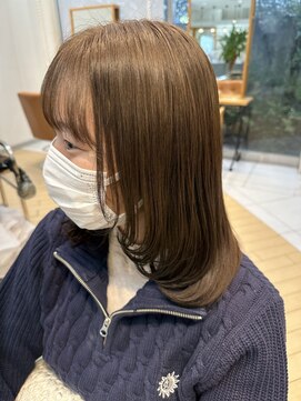 ユニ バイ マグ 長野店(Uni.by Mag) ブリーチなし透明感カラーオリーブベージュミディアムレイヤー