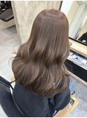 ベージュ