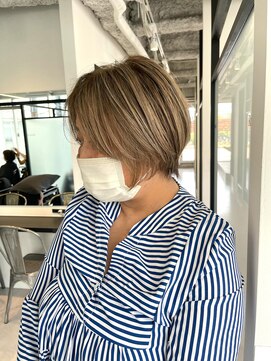 ジービージー(GBG) くびれショートボブ40代50代グレイカラー白髪染め白髪ぼかし