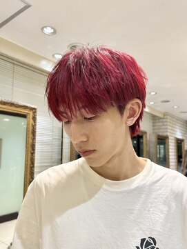 オーバルバイアピッシュ(OVARL by apish) メンズカット/韓国ヘア/メンズパーマ/センターパート