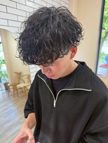 シフト(SHEEFT)&nbsp;爽やか波打ちパーマツーブロック韓国風ナチュラル×グレージュ