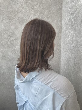 トッカ 茨木(tocca) 【脱白髪染めハイライト】×大人のための艶グレージュ