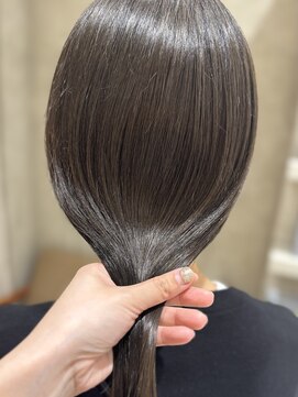 シベル(sibell) 黒髪ストレートロングレイヤーミディアム髪質改善ストレートヘア