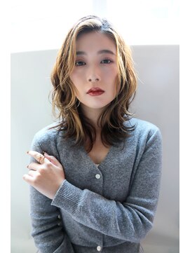 フィガロ デュデュ 新石切店(Figaro DOU DOU) 2026 ゆるふわセンターパートミディ